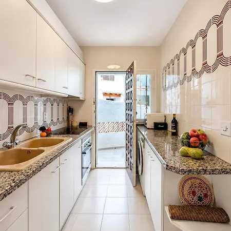 Laguna Townhouse By Nras Nyaraló Denia