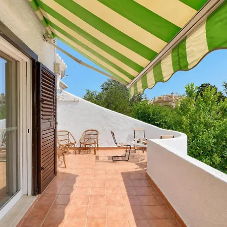 Laguna Townhouse By Nras
