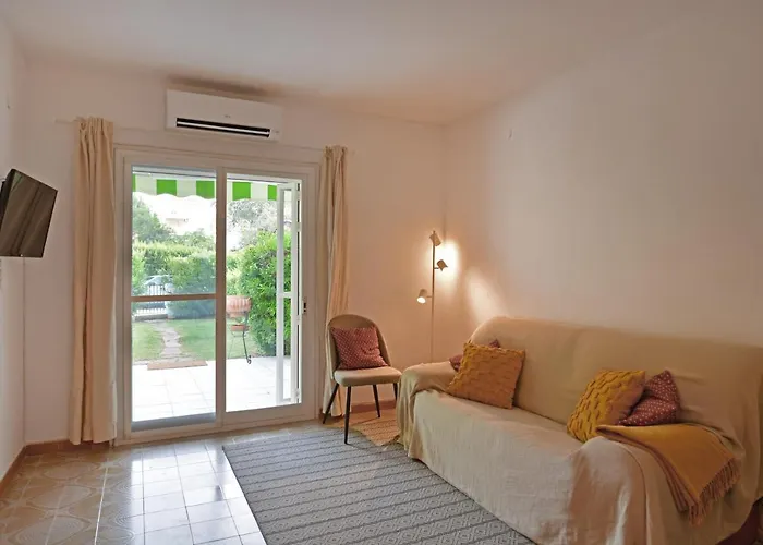 Laguna Townhouse By Nras *