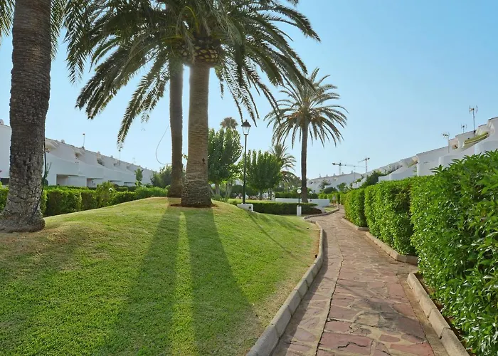 Laguna Townhouse By Nras