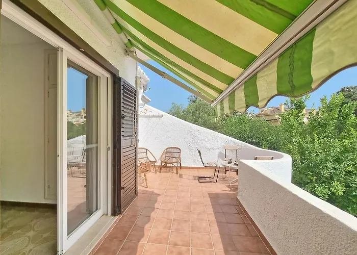 Laguna Townhouse By Nras *